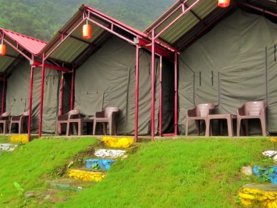 Are you a camp lover seeking an unforgettable experience (Budget Camps in Shivpuri Rishikesh) in the serene surroundings of Shivpuri, Rishikesh?
