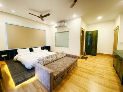 Cheapest Hotel Rooms in Rishikesh