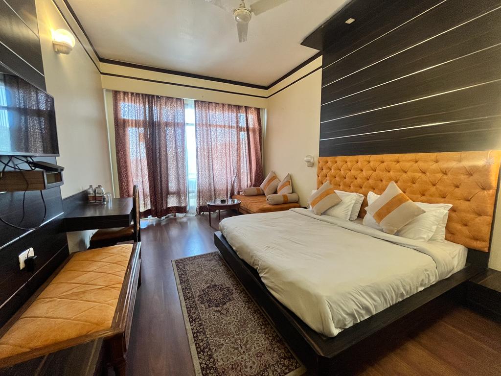 3 Star Hotels in Mussoorie on Mall Road